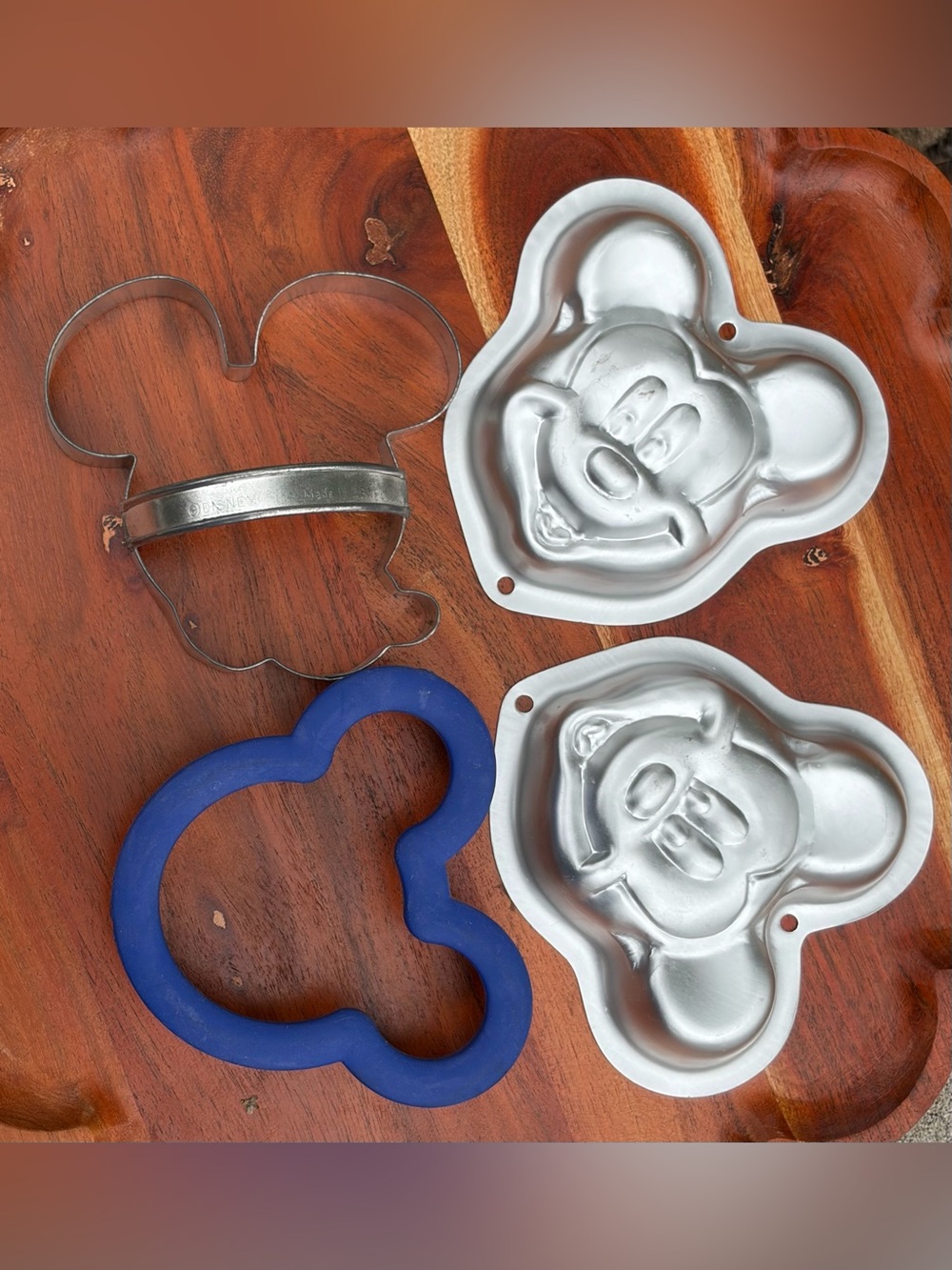 Vintage Disney Mickey Mouse Baking Lot Wilton Mini Pans Cookie Cutters